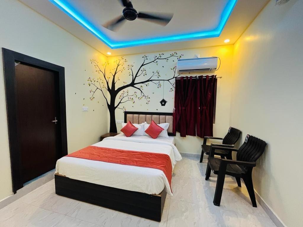 Hotel Lalitha Karunya Residency A/C Bāpatla Exterior foto