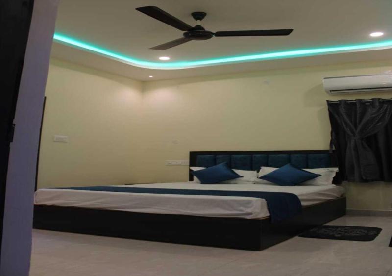 Hotel Lalitha Karunya Residency A/C Bāpatla Exterior foto